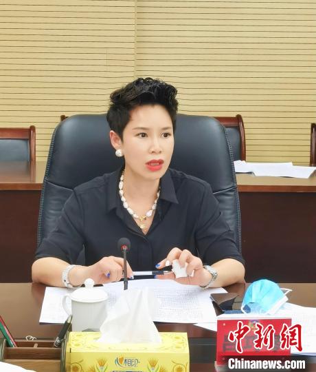 寧德市政協(xié)委員交流發(fā)言?！埿≤?攝